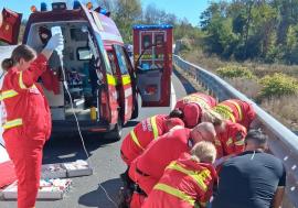 Accident grav pe DN 76, în Bihor: Un motociclist de 23 de ani a murit după ce s-a izbit de un parapet la Răbăgani