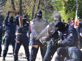 Jandarmii recrutează candidaţi pentru şcolile militare