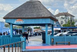 O mulțime de turiști s-au dus în Deltă la un festival care, de fapt, nu s-a ținut. Primarul: Unii au verificat informația cu ChatGPT