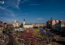 „Cea mai mare oră de sport”, în Piaţa Unirii, cu Kinga Sebestyen, la 4 ani de când Oradea a intrat în Cartea Recordurilor