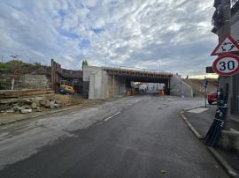 Birocrație... cutremurătoare: Casele orădenilor vibrează de la șantiere, dar nimeni nu-i bagă în seamă (FOTO)
