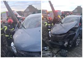 Accident pe DN1 în Bihor: Bărbat încarcerat și inconștient, salvat de doi pompieri aflați în timpul liber (FOTO)