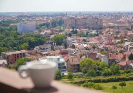 Vreme instabilă în Crișana: temperaturi schimbătoare și ploi aproape zilnice în următoarele două săptămâni