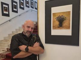 Medalii cu taxă: Fotograful orădean Ovi D. Pop plătește din greu taxe vamale... pe premii