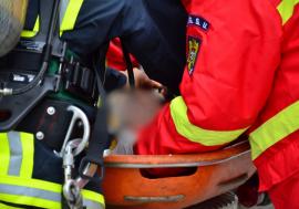 Tragedie în Bihor: Un bărbat a murit după ce un circular electric i-a amputat ambele braţe