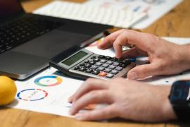 Amenzi record de 710 milioane de euro pentru 10 bănci din România pentru nereguli la stabilirea ROBOR. Banca Transilvania, BCR și Raiffeisen, cele mai mari sancțiuni