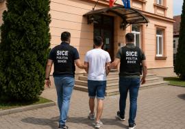 Fraudă cu refugiați fictivi: Tânăr „săltat” de polițiști, după ce a încasat peste 200.000 de lei pentru cazarea unor ucraineni care existau doar pe hârtie