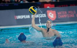 Jucătorul de polo Nichita Ilisie și-a prelungit contractul cu CSM Oradea