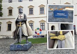 Învinși de selfie-uri: Luptătorii medievali din Cetatea Oradea nu rezistă asaltului vizitatorilor (FOTO)