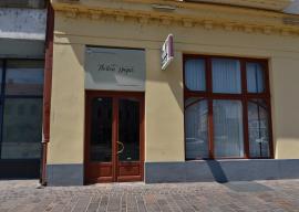 Primăria înainte de toate! Reabilitarea Sălii Florica Ungur din Oradea trebuie să mai aștepte
