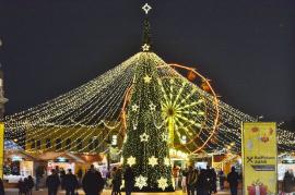 Târgul de Crăciun: Piaţa Unirii va găzdui concerte cu Inna şi Ştefan Hruşcă, dar şi colindători care vor umbla 'pe uliţă'
