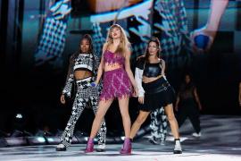 „The Eras Tour”: Filmul-concert al cântăreţei Taylor Swift va avea premiera vineri la cinematograful din Oradea