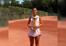 La doar 14 ani, o tânără tenismenă din Bihor impresionează în circuitul mondial de juniori. Mara Marincean, aproape de finala unui turneu ITF U18