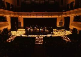 Unde ieșim săptămâna asta în Oradea: Vivaldi la mii de lumânări, Alexia Nicole Alb cu 40 de muzicanți și „MociRizza”, în premieră