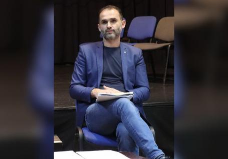 Actorul orădean Andrian Locovei, condamnat la 6 ani de închisoare pentru viol. „E o porcărie, a fost totul consimţit”