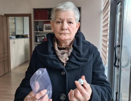 „Își bat joc de noi!”: Ce a pățit o pensionară din Oradea, după ce a cumpărat un mop de la Altex (FOTO)