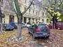 Parcarea ad-hoc: Vechea terasă a restaurantului Oradea a devenit loc de lăsat mașina