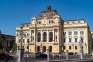 Funcționari hoinari: Două angajate ale Biroului de Presă din Primăria Oradea s-au pontat la serviciu deși erau în concediu