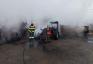 Mai multe utilaje agricole au ars într-un incendiu la o firmă din Săcuieni (FOTO)