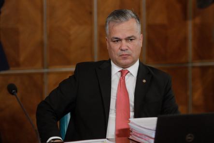 Cum vedeți desemnarea-surpriză a PNL-istului Adrian Veștea de către Nicușor Dan pentru funcția de premier?
